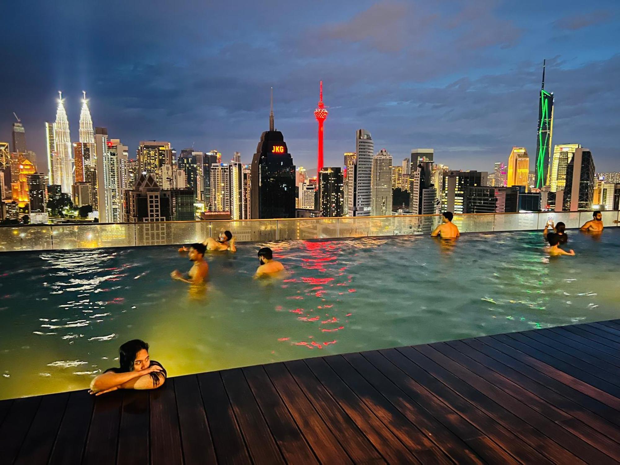 Regalia Suites & Residence By Enjoy Your Stay Kuala Lumpur Exterior foto