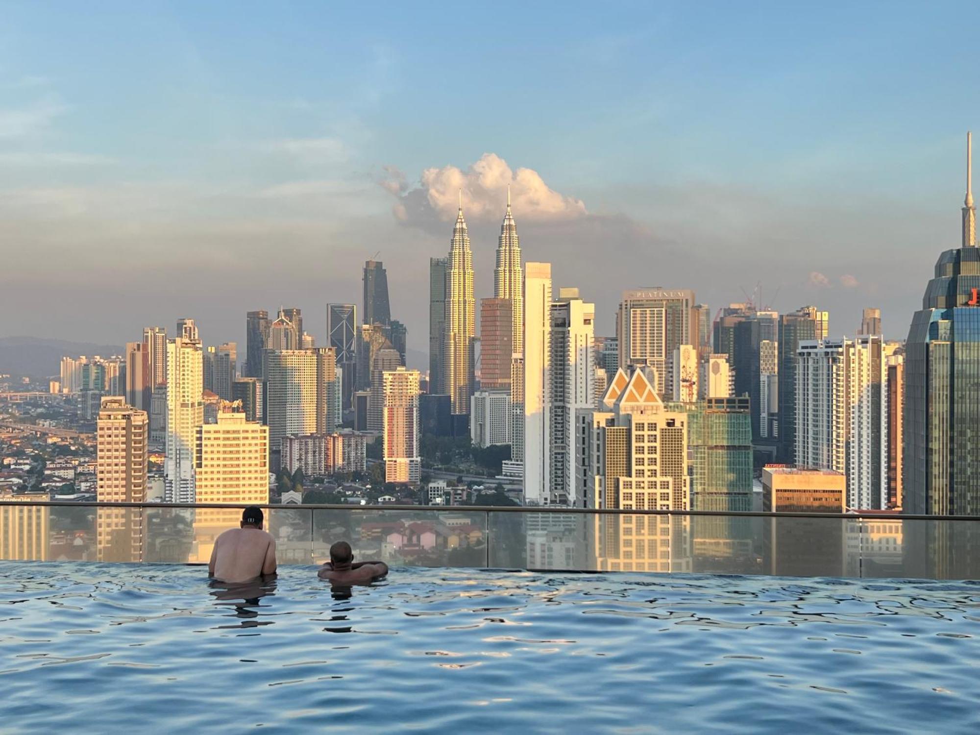 Regalia Suites & Residence By Enjoy Your Stay Kuala Lumpur Exterior foto